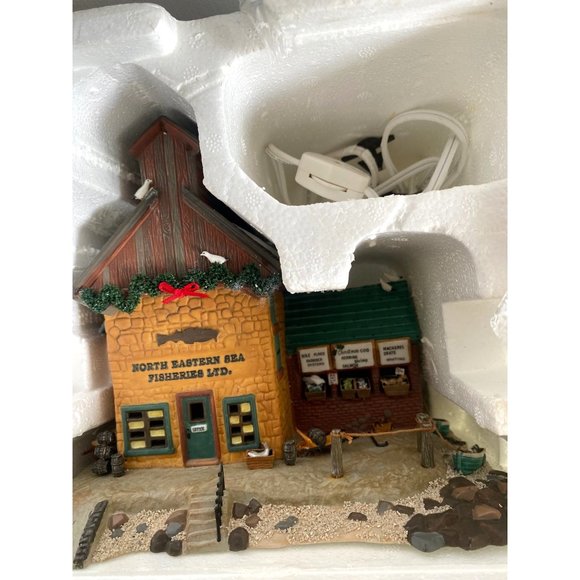 Department 56 Christmas Village 1998 North Eastern Sea Fisheries - Picture 10 of 10